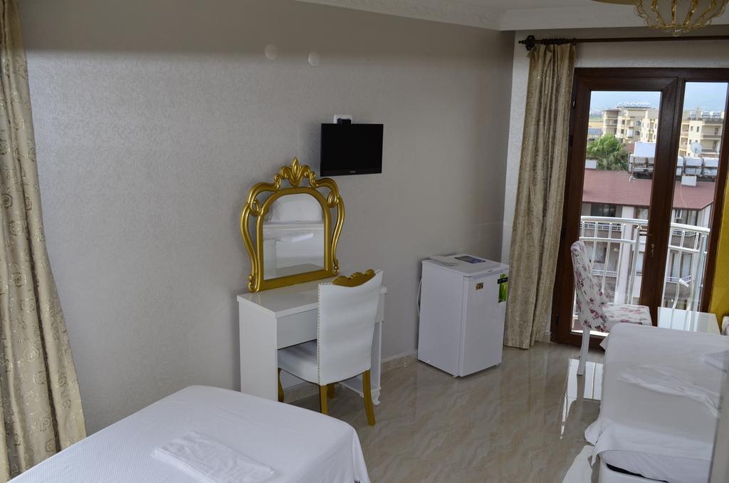 Arsuz Alev Palace Otel חדר תמונה